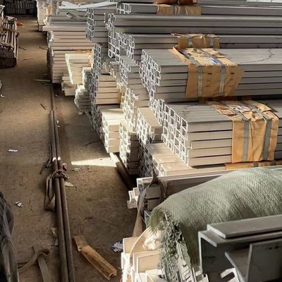 EN DIN JIS GB ASTM Standard Stainless Steel Bar in 6m Length SS Channel Beam / Angle Bars