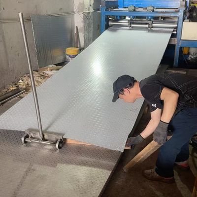 Anti Slip AISI Checker Plate Ss 304 Thickness 0.5 - 6.0mm