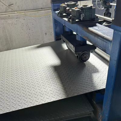 AISI304 AISI316L Stainless Steel Checkered Plate 4*1500*6000mm