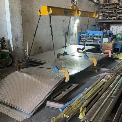 Aisi 304 316 Prime Stainless Steel Checker Plate Low Colbalt Ss One Bar Two Bar Three Bar Five Bar