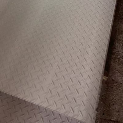Hot Rolled Cold Rolled Checkered Stainless Steel Plate Anti Slipping