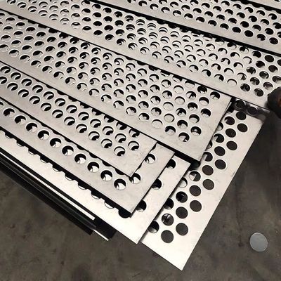 Stainless Steel Perforated Sheet Wire Mesh 0.3 - 10.0mm Thickness Perforated Metal Sheet
