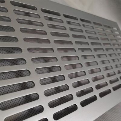 Stainless Steel / Galvanized Steel Perforated Metal Sheet Round Hole Opening Slotted Hole Square Hole Dimple Perforated Non Slip
