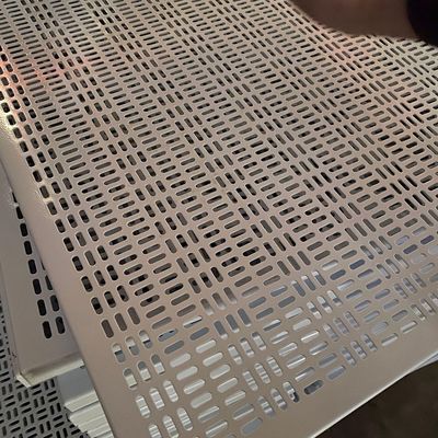Stainless Steel / Galvanized Steel Perforated Metal Sheet Round Hole Opening Slotted Hole Square Hole Dimple Perforated Non Slip
