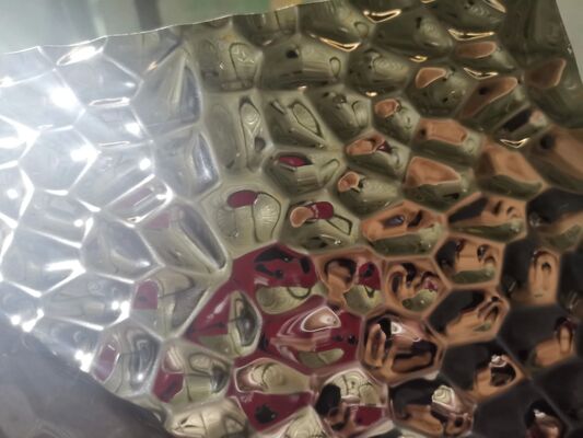 304 316L Grade Stainless Steel Checkered Plate with Polished Surface and Customizable Projections