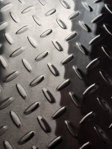 304 Stainless Steel Checkered Plate with Anti Slip Surface and Hot Rolled Technique