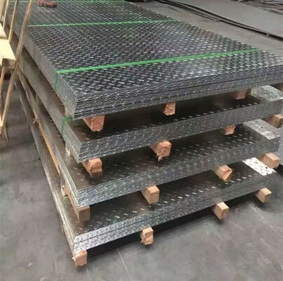 SS304 316L Stainless Steel Checkered Plate Hot Rolled Anti-Slip Surface for Industrial Use