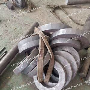 EN 1.4418 Hot Rolled Forged Alloy Round Bar with Bright Surface and Custom Length Cutting