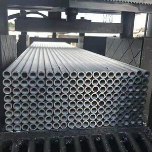Heat Resistant 310S Stainless Steel Pipe with Polished Surface and Seamless Construction