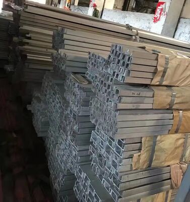 Hot Rolled Stainless Steel Channel with Bright Surface Treatment and 30*30-100*100mm SS Channels U-Channel