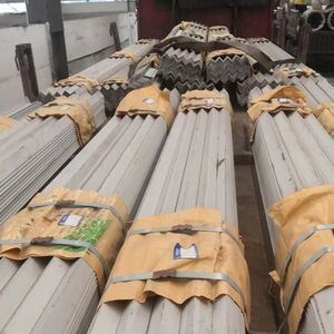 Hot Rolled Bright Surface Stainless Steel Angle Bar and Channel Bar in 30*30-100*100 Sizes