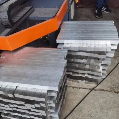 Hairline Finishing 304 316L Stainless Steel Flat Bar with Cold-Drawn Technique for Handrail Applications