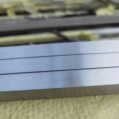 Hairline Finishing 304 316L Stainless Steel Flat Bar with Cold-Drawn Technique for Handrail Applications