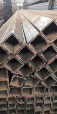 ASTM A500 S275JR Square Steel Pipe with Black Surface Treatment for Structural Applications