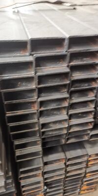 ASTM A500 Square Steel Pipe with Black Surface Treatment in 30*30-300*300 Hollow Section