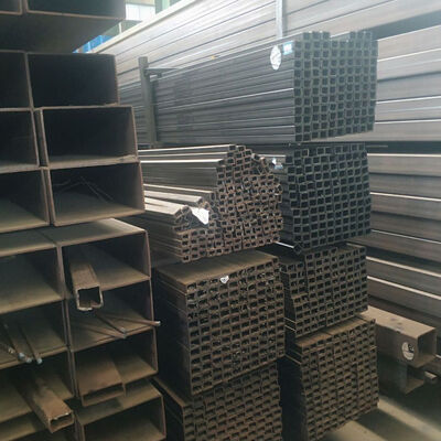 S355JR Carbon Steel Seamless Square Tube with Black Surface Treatment in 30*30-500*500 Sizes