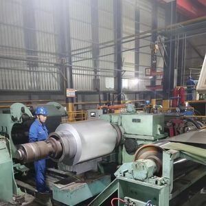 DX51D Prepainted PPGI Steel Coil 1220*2440mm Galvanized Color Coated Steel Coil with Wooden Pallet