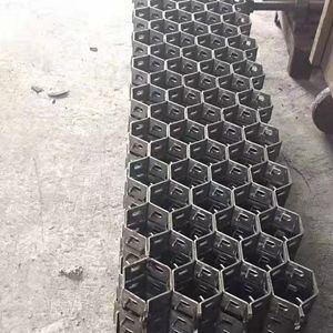 Tortoise Shell Shape Stainless Steel Net with Twill Weave and Height 8-20mm for Boiler Applications