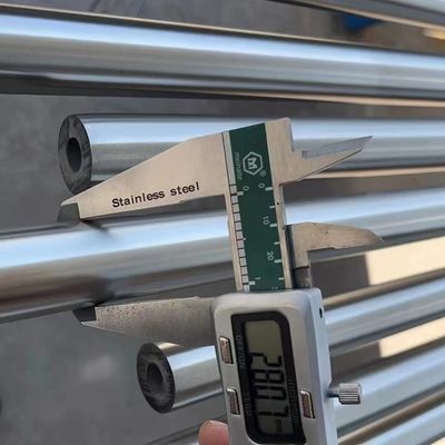 EN 2.4819 Nickel Alloy Seamless Pipe DN10 - DN300 Wall Thickness SCH40S Hastelloy C276 Tube