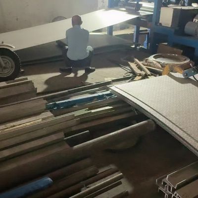 Hot Rolled Stainless Checker Plate 3mm 4mm 5mm 6mm 8mm For Floor