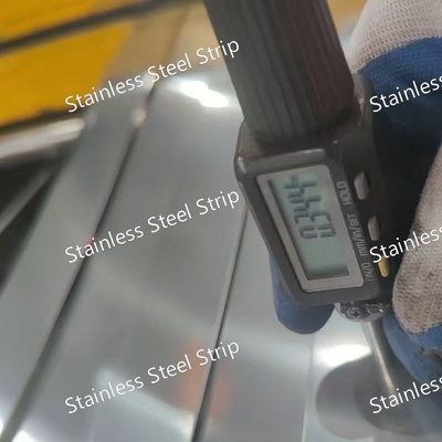 ASTM A666 301 Stainless Steel Strips 0.15-2.0mm Burr-Free Slit Cut