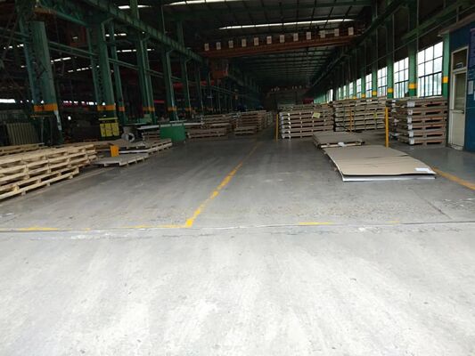 Hot Rolled 904L Stainless Steel Plate ASTM A240 Corrosion Resistant UNS N08904 Plate