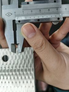 SS304 316L Stainless Steel Checkered Plate Hot Rolled Anti-Slip Surface for Industrial Use