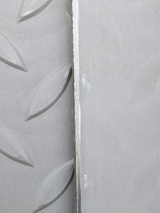 304 Hot Rolled Stainless Steel Sheet with Polished Surface and Checkered Embossed Plate