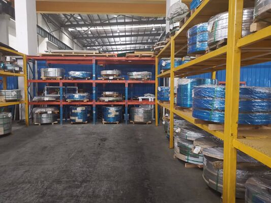 Cold Rolled 301 Stainless Steel Strip with Bright Surface and Width 10-2000mm SS Coil