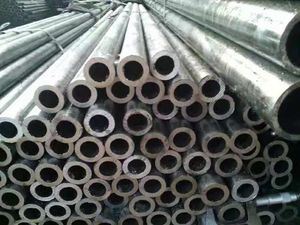 Cold Drawn Seamless Steel Pipe ST37 ST52 Precision Carbon Steel Tube OD 6-630mm