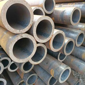 ASTM A335 P11 Seamless Alloy Steel Pipe with 12 Inch/180mm Diameter and Black Surface Treatment