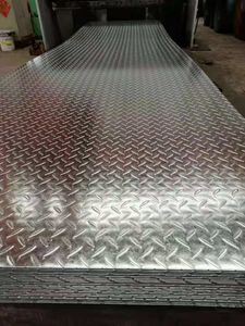 A36 Galvanized Diamond Embossed Steel Plate Hot Rolled Checker Plate for Construction and Shipping