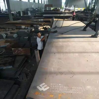 42CrMo4 4140 1.7225 Hot Rolled Alloy Steel Plate with Black Surface and Grinded Finish